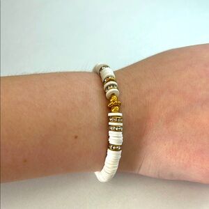 Elegant White and Gold Beaded Bracelet